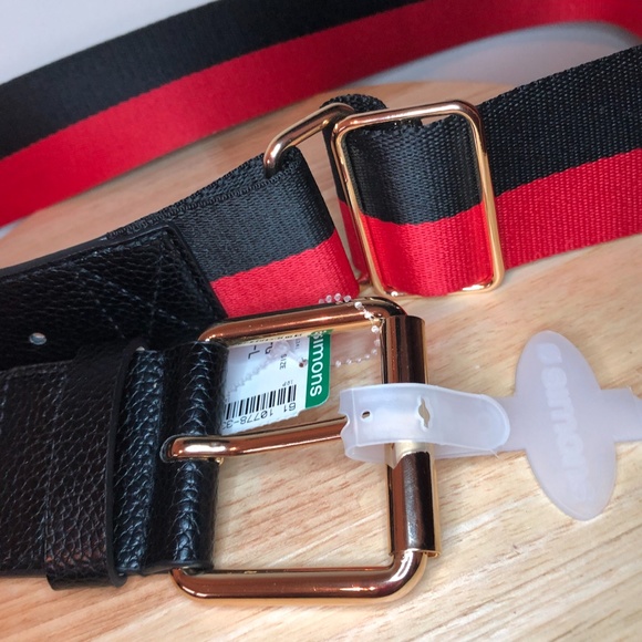 Steven Madden adjustable red and black belt NWT - Picture 3 of 5